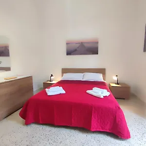 https://politeama-my-suite.sicilyhotelsitaly.net
